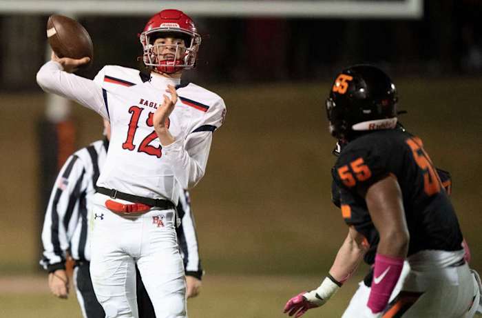2025 Tennessee DE target Ethan Utley chasing 2025 Tennessee QB target George MacIntyre